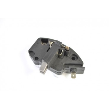 Regulator de tensiune