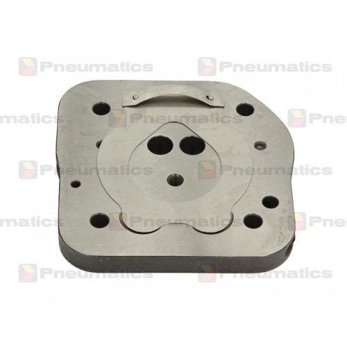 Compressor head intermediate plate