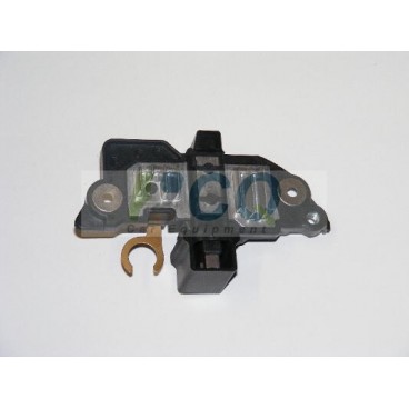 Regulator de tensiune