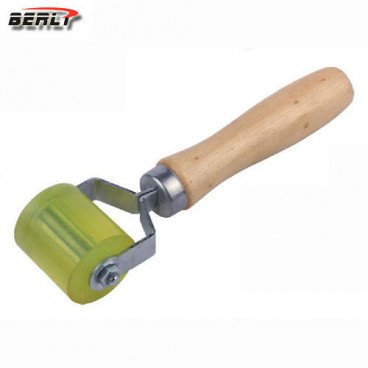 Aparat pentru service anvelopa