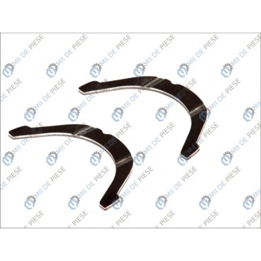 Cuzineti arbore cotit