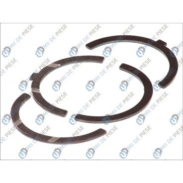 Cuzineti arbore cotit